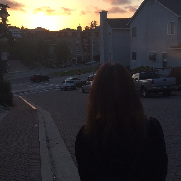 Profile Picture of Sophia Karel (@sophiakl_) on Poshmark