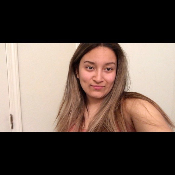 Profile Picture of Ruby Centeno (@ruby8612) on Poshmark