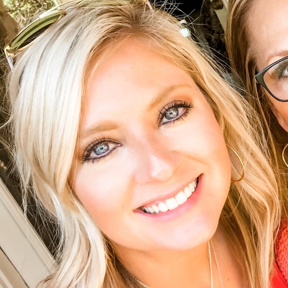 Profile Picture of Erica Mckey (@ericamckey) on Poshmark