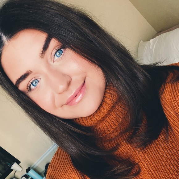 Profile Picture of Jordan Trauner (@jordantrauner) on Poshmark