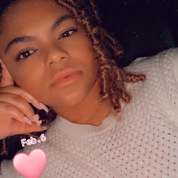 Profile Picture of Jasmine Booker (@jasminejan33) on Poshmark