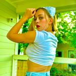 Profile Picture of jenna scott (@jennarscott) on Instagram