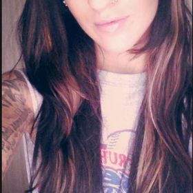 Profile Picture of Haley Coleman (@b0xinbabe16) on Pinterest