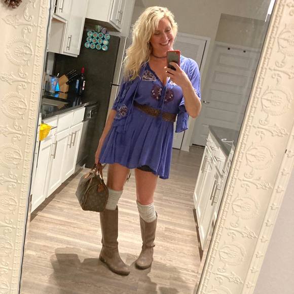 Andrea Lepak - Poshmark Profile Picture of Andrea Lepak (@ladyandrea231) on Poshmark