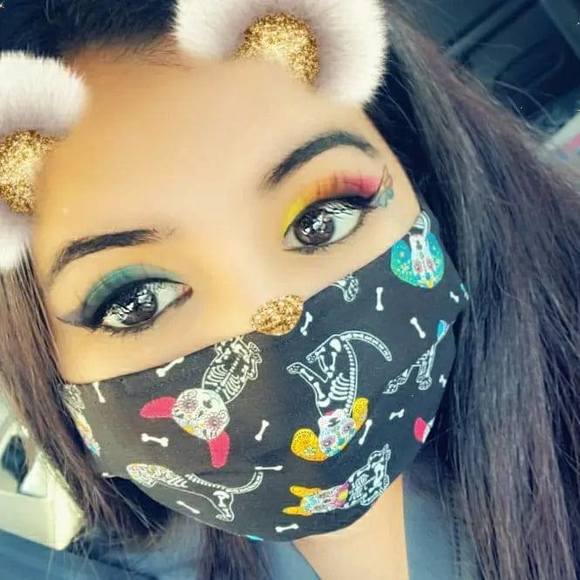 Profile Picture of Xochitl Guerra corrales (@xwar9) on Poshmark