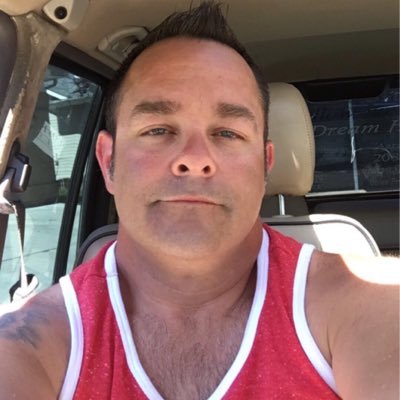Profile Picture of Aaron Holbrook (@Aaronrealtorsfi) on Twitter