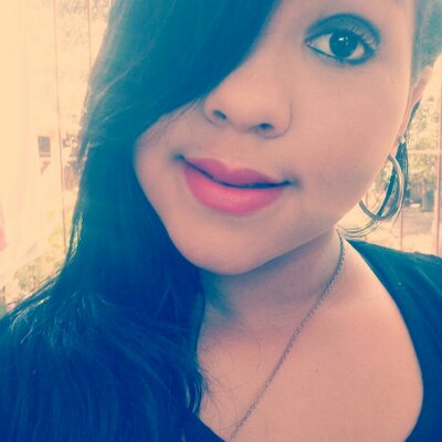 Profile Picture of Claudia Leal (@claudialeal2013) on Twitter