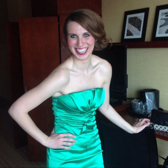 Profile Picture of Emily Bonneau (@embonneau) on Poshmark