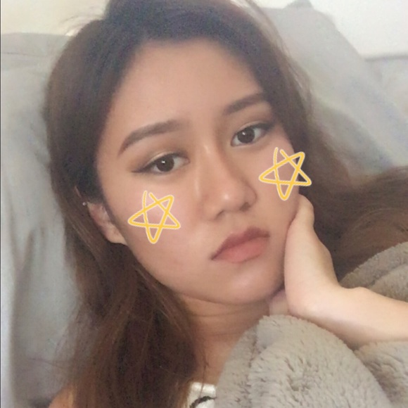 Profile Picture of Sarah Vann (@saraahv) on Poshmark