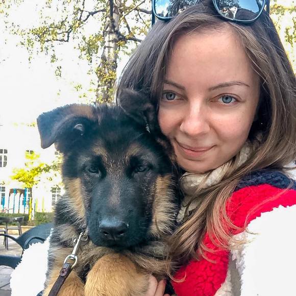 Profile Picture of Tsvetelina Ribareva (@tsvetelina23) on Poshmark