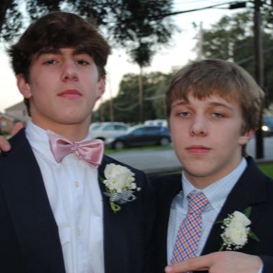 Profile Picture of Sam Schlesinger (@sam_schles) on Twitter