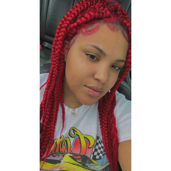 Profile Picture of Nyrassiaa Nyrassiaa (@nyrassia0703) on Poshmark