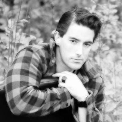 Profile Picture of Maillard (@lemaillardpoete) on Twitter