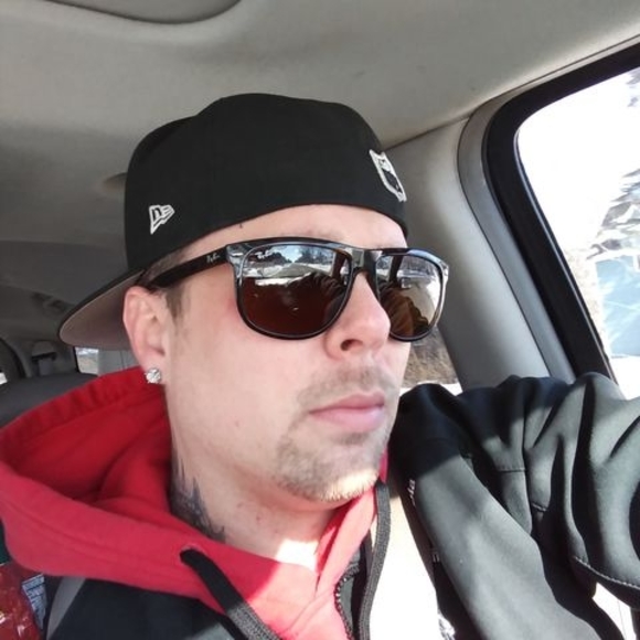 Profile Picture of Travis Rasmusson (@t_rasmusson) on Poshmark