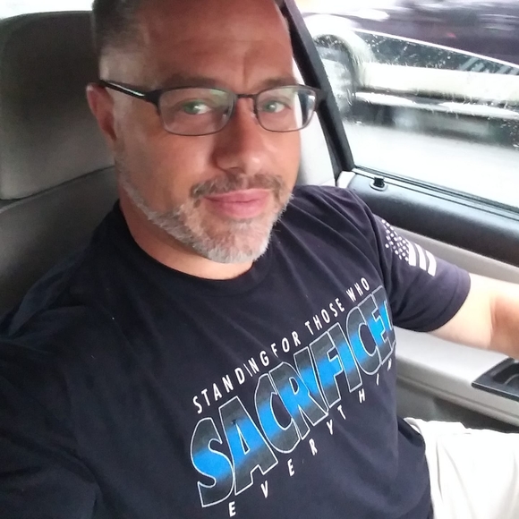 Profile Picture of Brian Harrison (@brian_harrison) on Poshmark