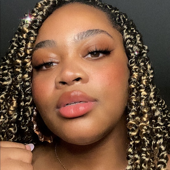 Profile Picture of Raven Griffin (@rgriffin07) on Poshmark
