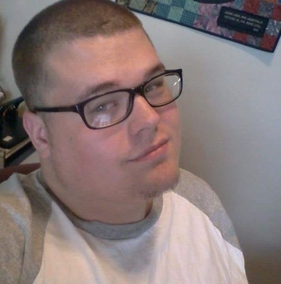 Profile Picture of Robert Boone (@robertboone82) on Poshmark