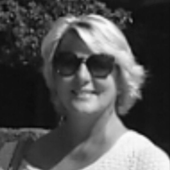 Profile Picture of Deb Mccammack (@debmccammack) on Poshmark
