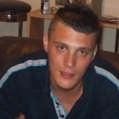 Profile Picture of Craig Heslop-davies (@bighezzy1988) on Twitter