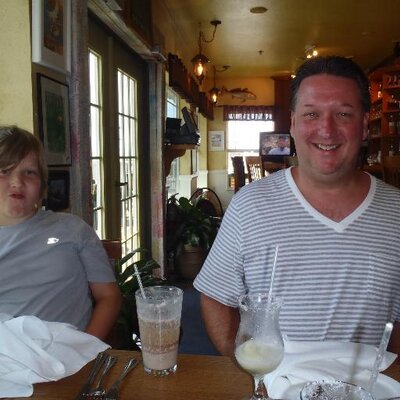 Profile Picture of James  P (@AverageJIM65) on Twitter