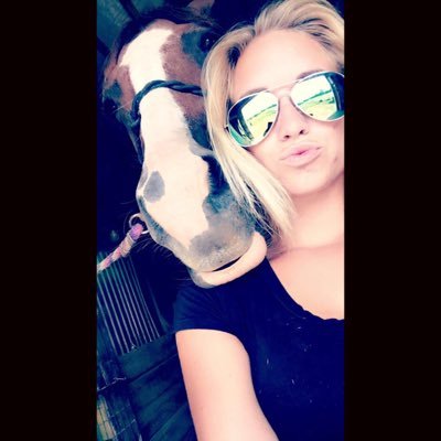 Profile Picture of Haley Diane Alvarez (@ohhHALEnaww) on Twitter