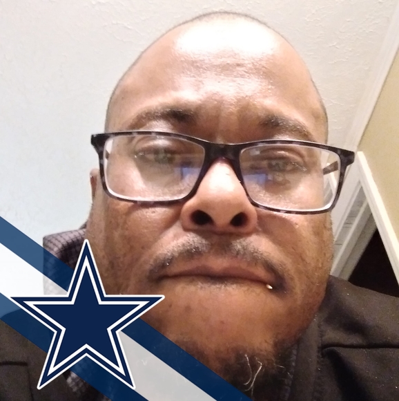 Profile Picture of Phillip Scisney (@scisro) on Poshmark