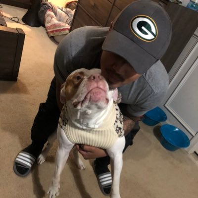 Profile Picture of JULIO JONES (@Taanggg) on Twitter