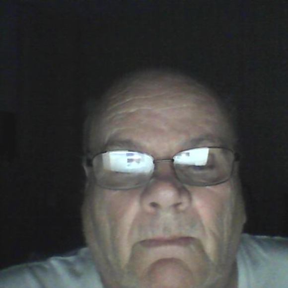 Profile Picture of Robert Boucher (@robertbouche436) on Poshmark