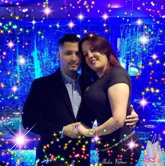 Profile Picture of Charlie Carballo (@carballo112889) on Poshmark