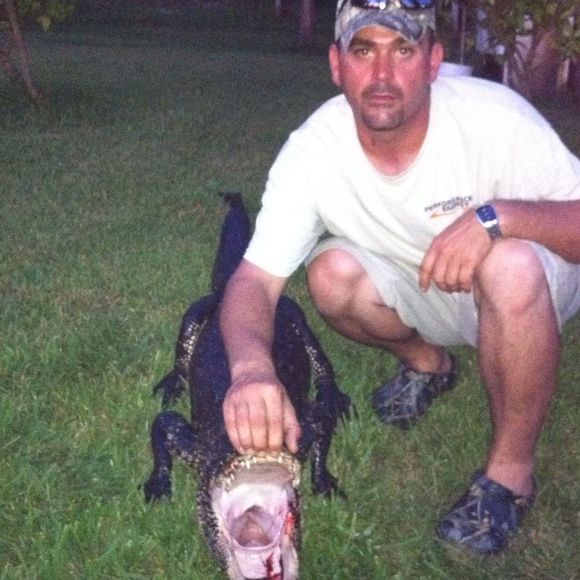 Profile Picture of Roy Hepting jr. (@bubbaroy31) on Poshmark