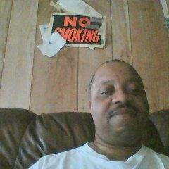 Profile Picture of Dexter Lamar Graves (@graves_dexter) on Twitter