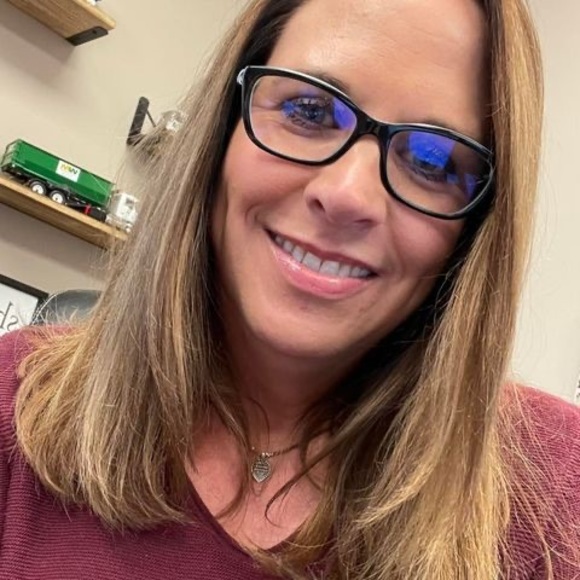 Profile Picture of Sherry Mcfarland (@sherrymcfarl413) on Poshmark