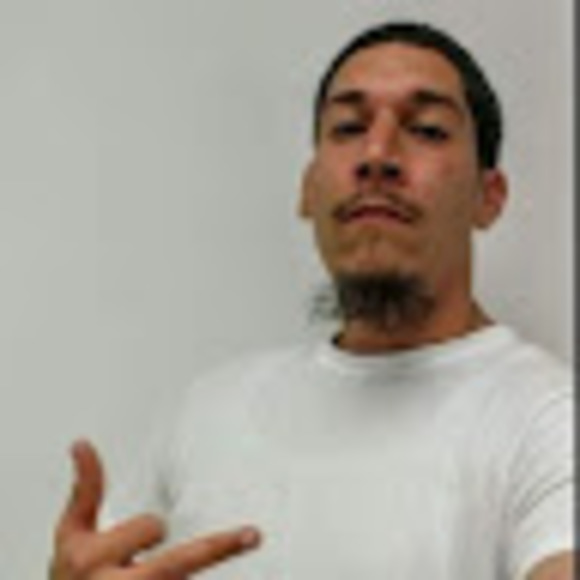 Brian Cartagena - Poshmark Profile Picture of Brian Cartagena (@brian_cartagena) on Poshmark