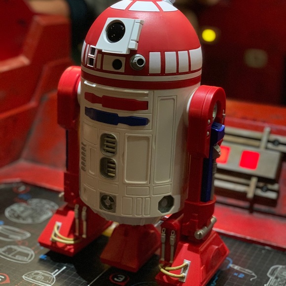 Profile Picture of Stephen Chaung (@scubasteveo) on Poshmark