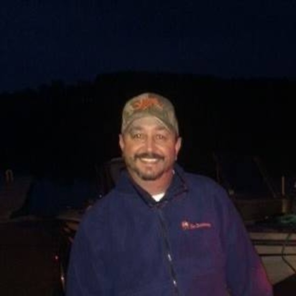 Profile Picture of David Smart (@davidksmart) on Poshmark