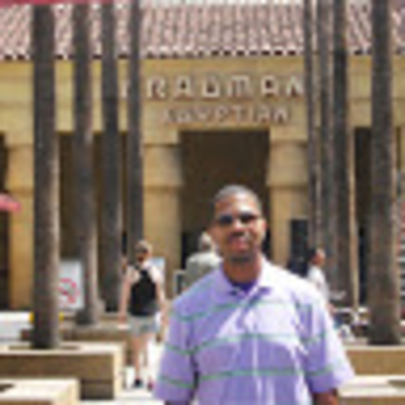 Profile Picture of Antoine Patterson (@apat357) on Poshmark