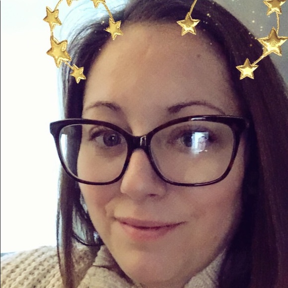 Lori Chiarmonte - Poshmark Profile Picture of Lori Chiarmonte (@loriann5527) on Poshmark