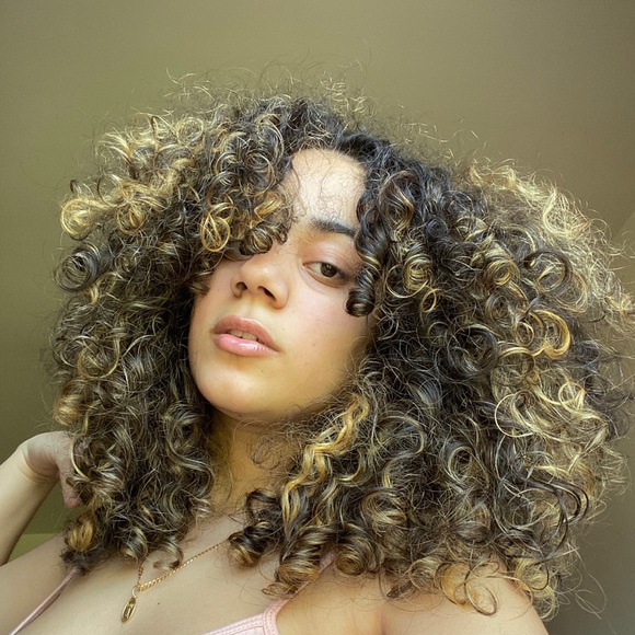 Profile Picture of Franchesca Jiminian (@xoxo_franchesca) on Poshmark