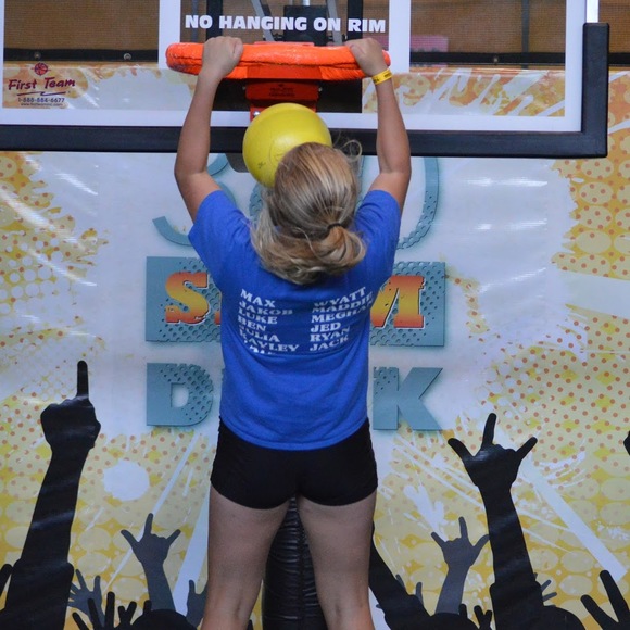 Profile Picture of Madeline Smart (@maddiesmart17) on Poshmark