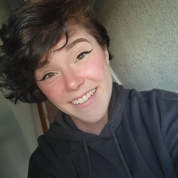 Profile Picture of Alexas Brunkow (@alexasjbrunkow) on Poshmark