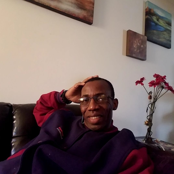 Profile Picture of Foday Koroma (@foday_koroma) on Poshmark