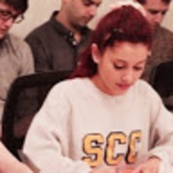 Profile Picture of Kyvana Nagh (@idcno12) on Poshmark