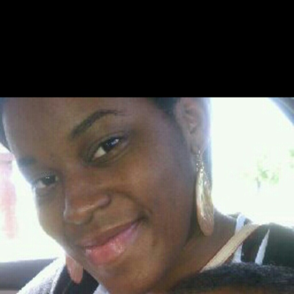 Profile Picture of Jasmine Mack (@jasmine0123) on Poshmark