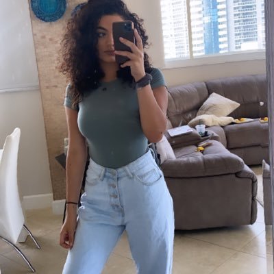 Profile Picture of Noor (@NoorMassri_) on Twitter