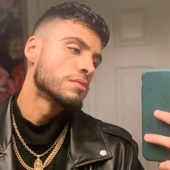 Profile Picture of Daniel Garibay (@danilogaribay) on Poshmark