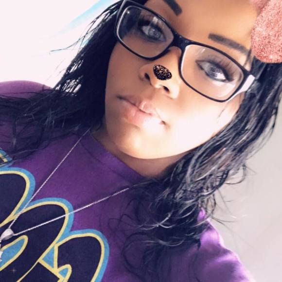 Profile Picture of Renee Renee (@reneerenee88) on Poshmark