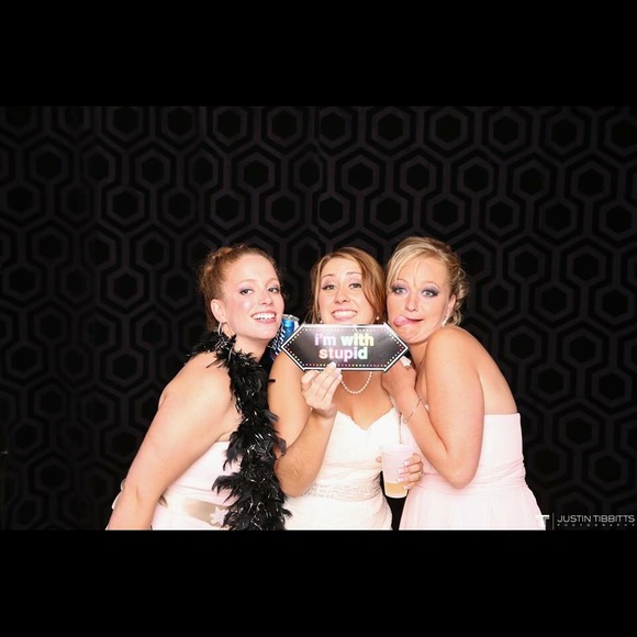 Profile Picture of Nichole Bigness (@nikkibigz) on Poshmark