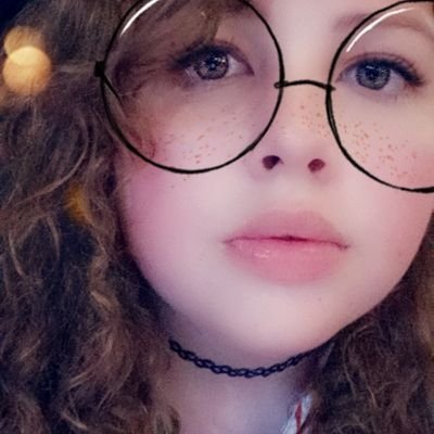 Profile Picture of ~María Chamizo~ (@maria28451) on Twitter