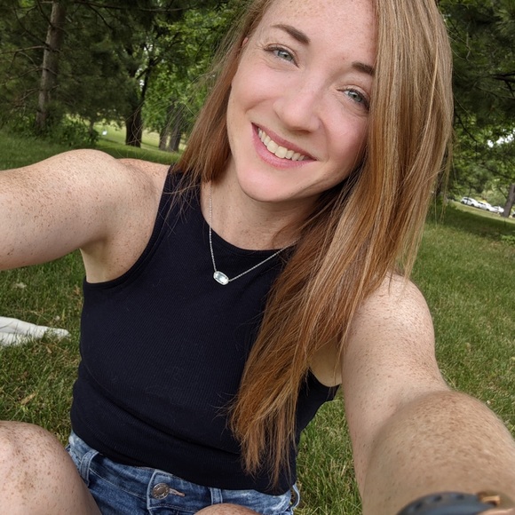 Profile Picture of Carolyn Berninger (@cberninger) on Poshmark