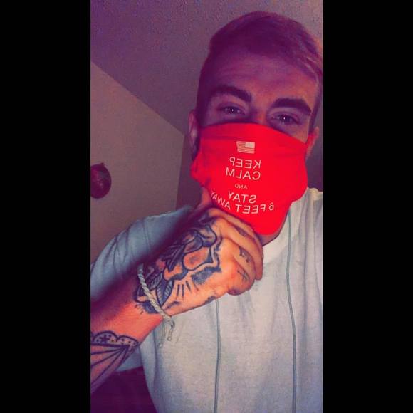 Profile Picture of Robert Cloutier (@soo_loww) on Poshmark